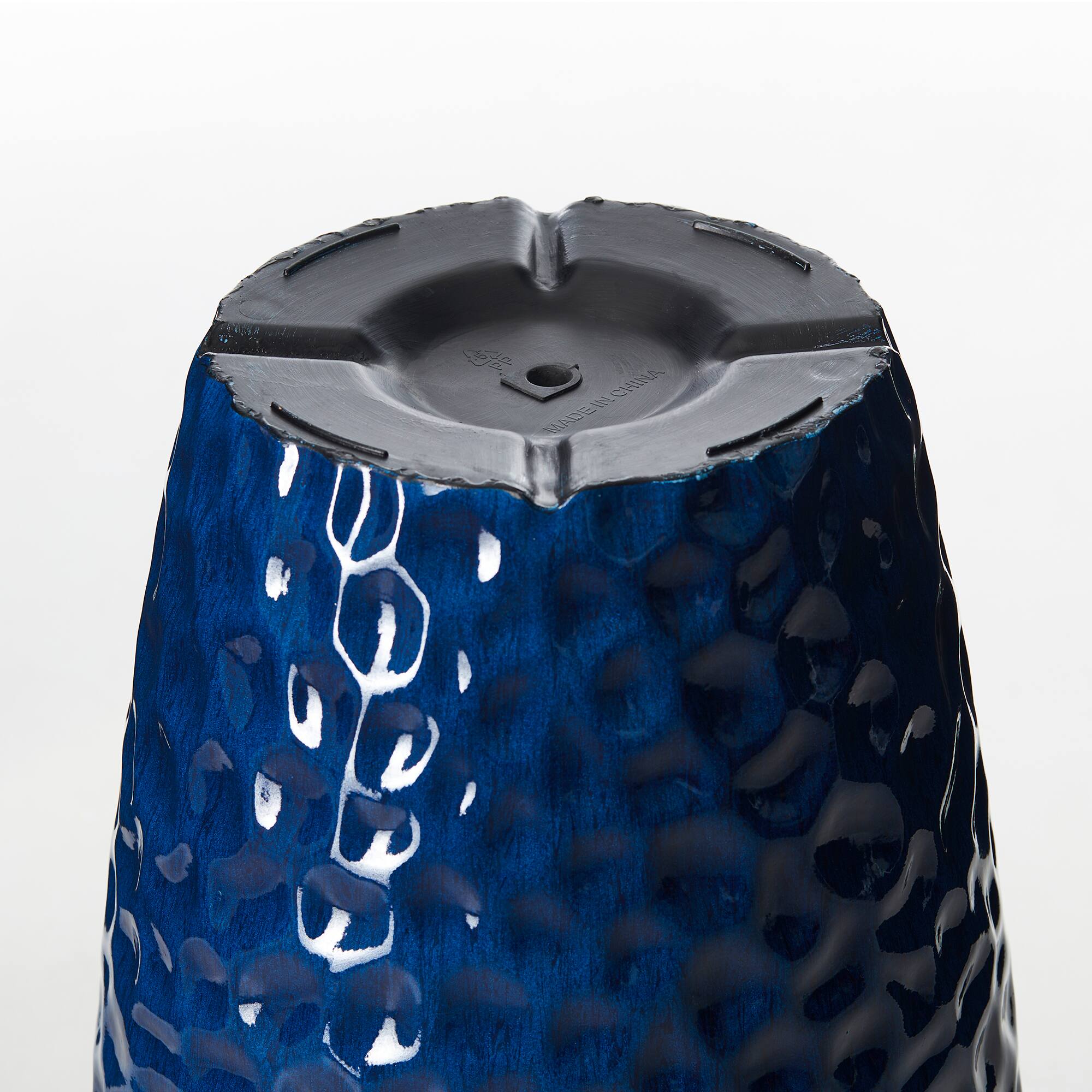 Glitzhome® 31" Eco-Friendly Honeycomb Textured Tall Plastic Planters